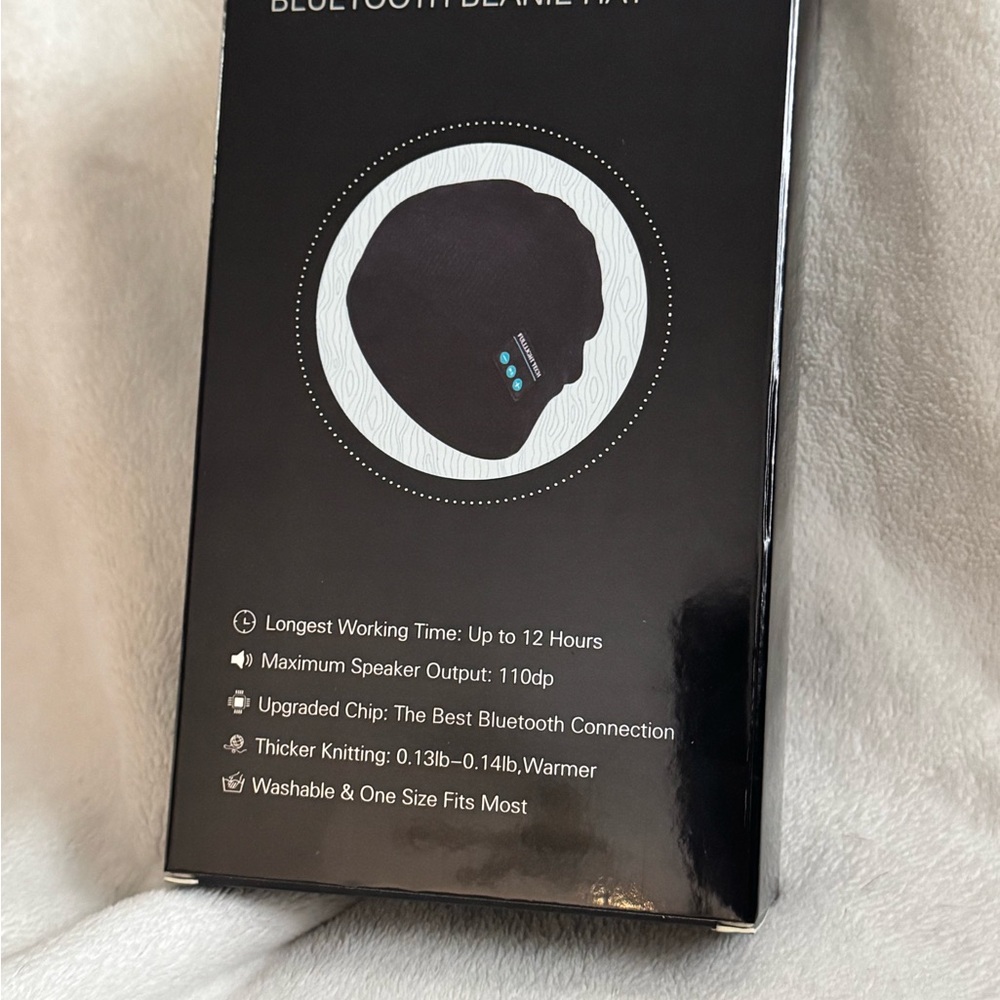 NIB Unisex Black Bluetooth Beanie Hat, OS